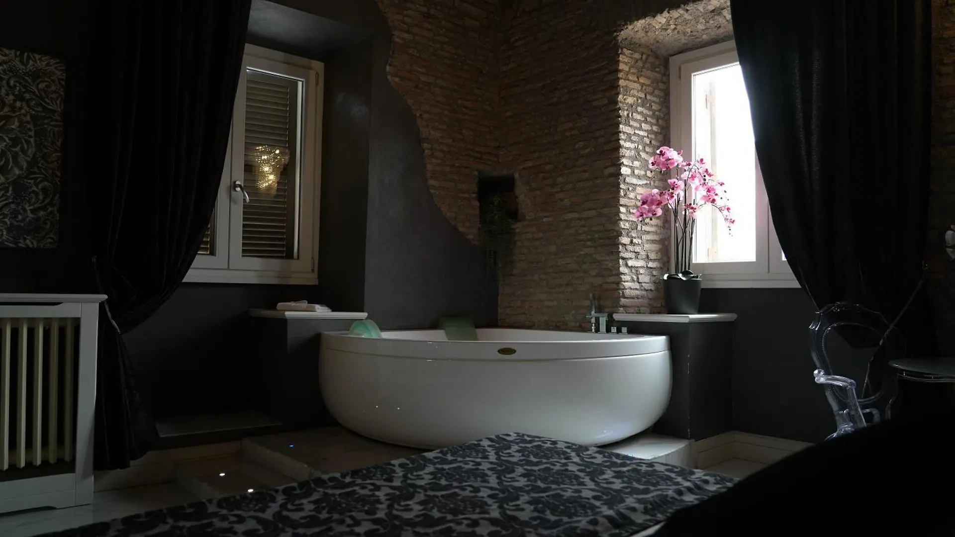 Oda ve Kahvaltı Rhome Luxury Suite Roma İtalya